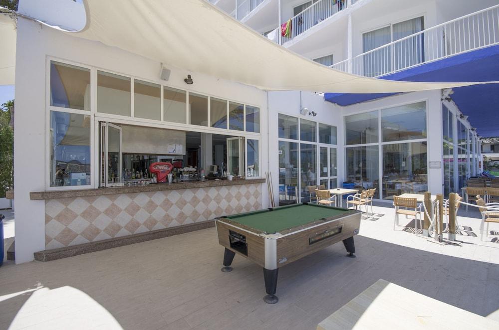 Azuline Hoteles Mar Amantis & II San Antonio  Eksteriør billede