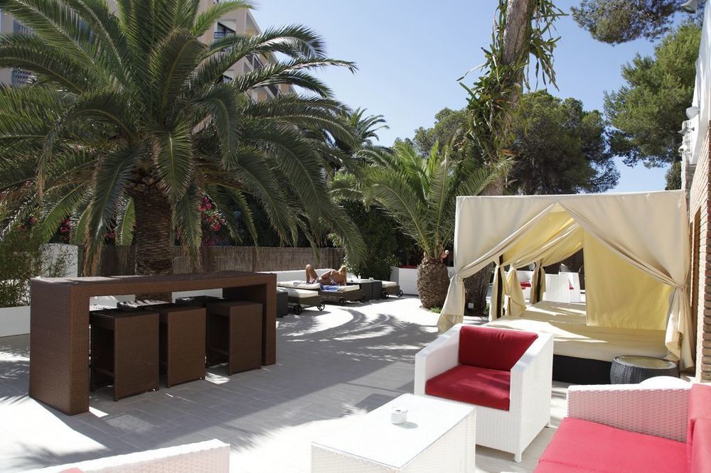 Azuline Hoteles Mar Amantis & II San Antonio  Eksteriør billede