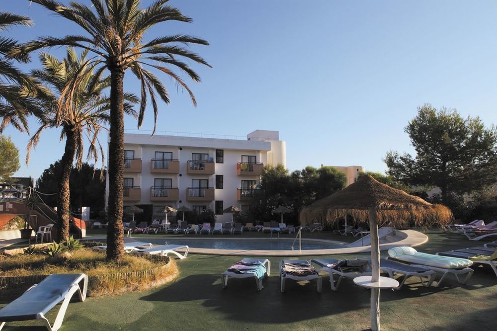 Azuline Hoteles Mar Amantis & II San Antonio  Eksteriør billede