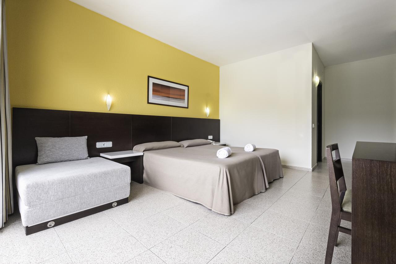 Azuline Hoteles Mar Amantis & II San Antonio  Eksteriør billede