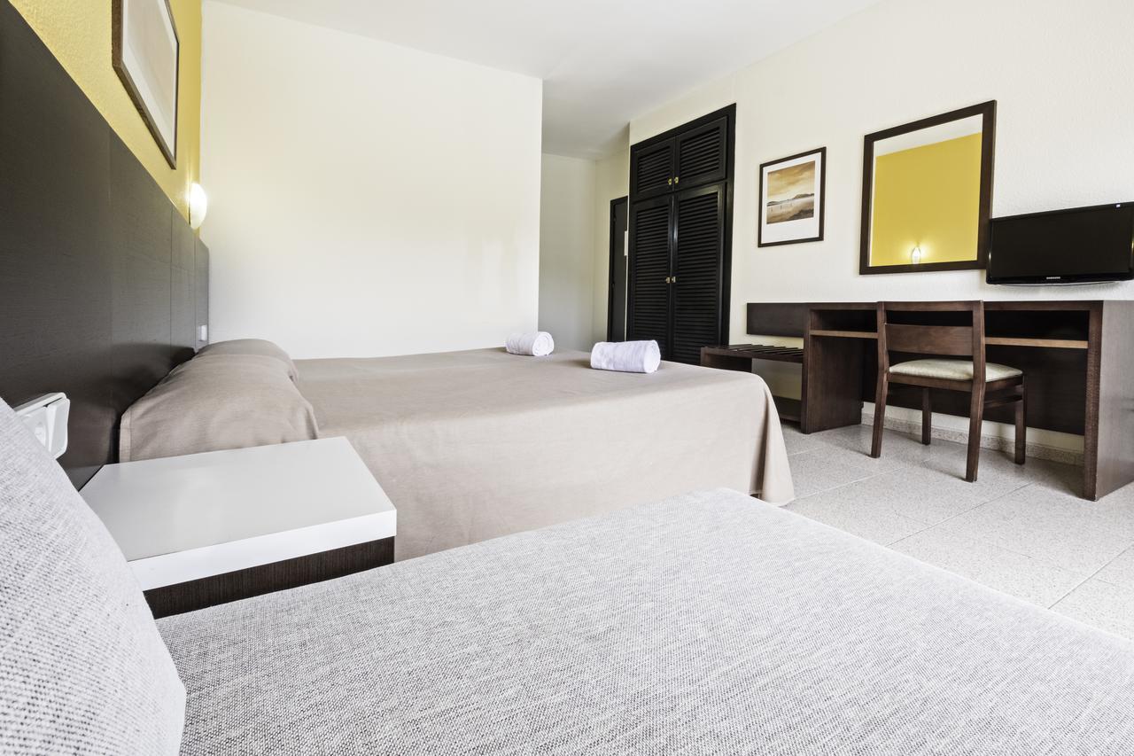 Azuline Hoteles Mar Amantis & II San Antonio  Eksteriør billede