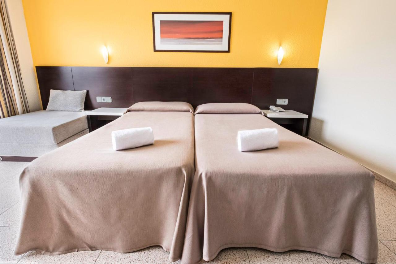 Azuline Hoteles Mar Amantis & II San Antonio  Eksteriør billede